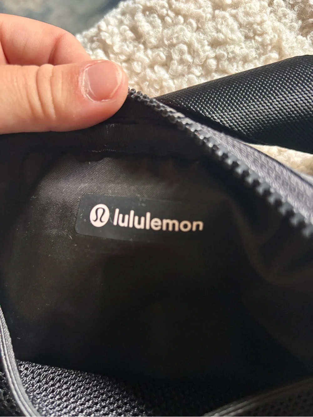 Lululemon Everywhere Belt Bag in Black - Picture 7 of 7